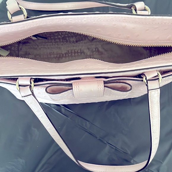 Kate Spade bag with 9” handles. - Picture 3 of 4